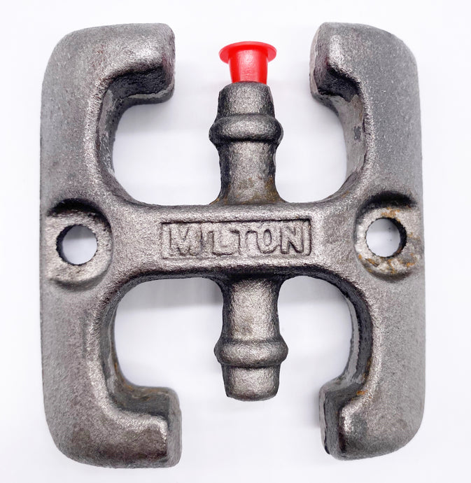 Milton End of Hose splicing Anchor for the middle of driveway tubing